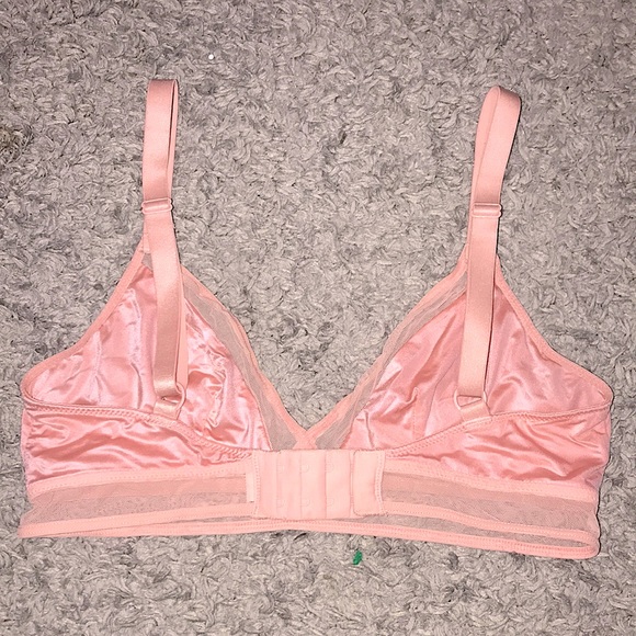 Victoria Secret Bra - Picture 2 of 2